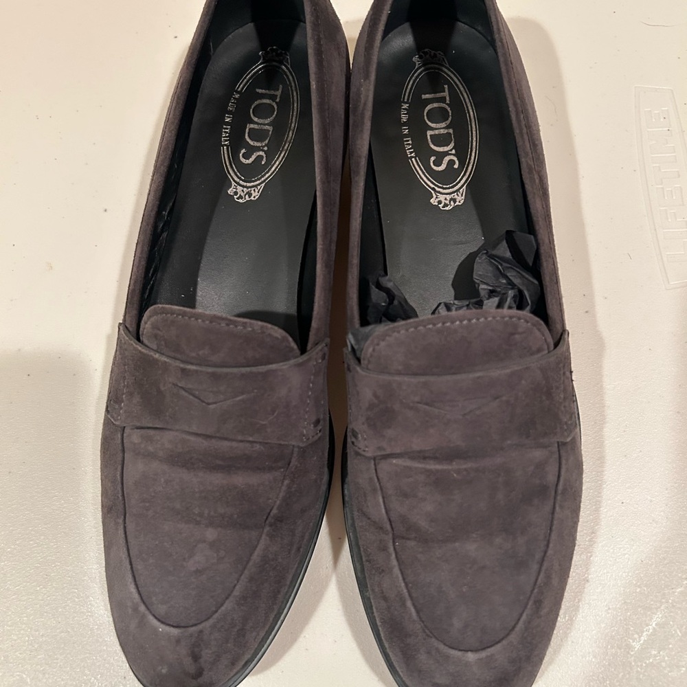 TOD'S Women’s Gray Suede Loafers